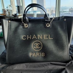 Chanel deauville tote large caviar